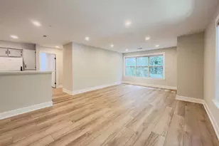 18520 Boysenberry Dr, Gaithersburg, MD 20879 - Photo 6