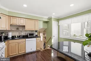 5303 Russett Rd, Rockville, MD 20853 - Photo 16