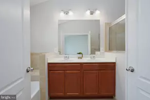 12525 Blue Sky Dr, Clarksburg, MD 20871 - Photo 16