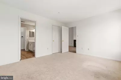 10022 Vanderbilt Circle #10, Rockville, MD 20850 - Photo 18