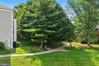 10022 Vanderbilt Circle #10, Rockville, MD 20850 - Photo 30