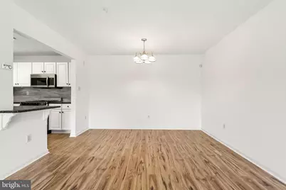 10022 Vanderbilt Circle #10, Rockville, MD 20850 - Photo 6