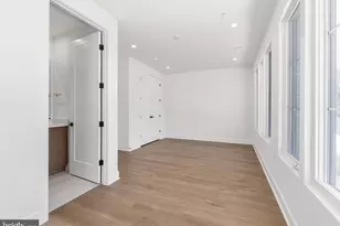 8618 Erdem Pl, Chevy Chase, MD 20815 - Photo 12