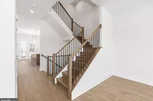8618 Erdem Pl, Chevy Chase, MD 20815 - Photo 8