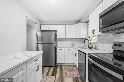 17624 Lindstrom Court, Gaithersburg, MD 20877 - Photo 6