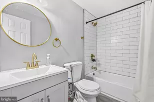 17624 Lindstrom Ct, Gaithersburg, MD 20877 - Photo 16