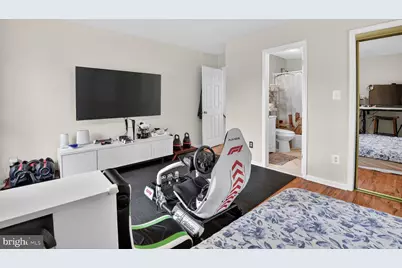 2000 McAuliffe Drive, Rockville, MD 20851 - Photo 30
