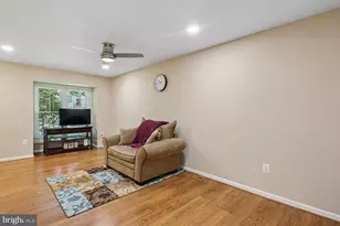 3924 Angelton Ct, Burtonsville, MD 20866 - Photo 10