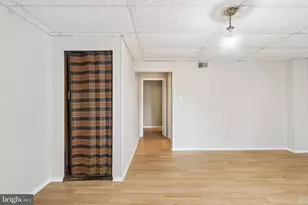 18726 Pikeview Dr, Germantown, MD 20874 - Photo 22