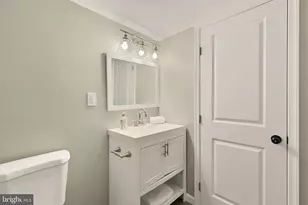 10210 Carroll Pl, Kensington, MD 20895 - Photo 38