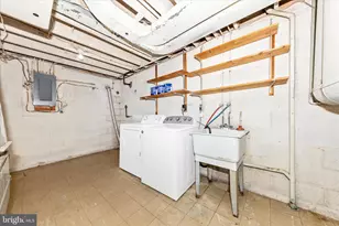 8311 Lilly Stone Dr, Bethesda, MD 20817 - Photo 28