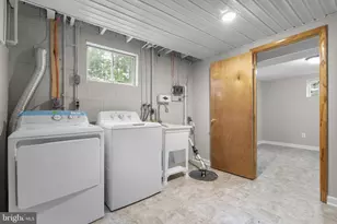 1585 Kimblewick Rd, Potomac, MD 20854 - Photo 52