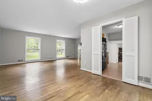 1585 Kimblewick Rd, Potomac, MD 20854 - Photo 12