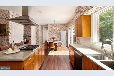 9205 Pegasus, Potomac, MD 20854 - Photo 12