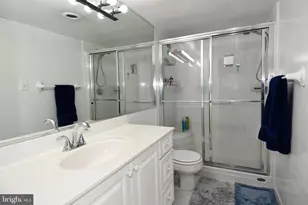 5225 Pooks Hill Rd, Bethesda, MD 20814 - Photo 12