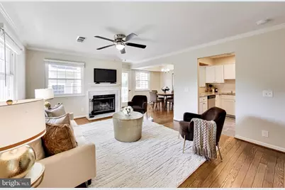5716 Chapman Mill Drive #210, Rockville, MD 20852 - Photo 6