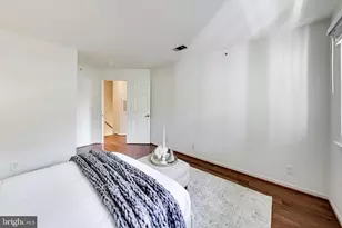5716 Chapman Mill Dr, Rockville, MD 20852 - Photo 22