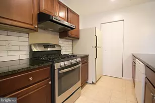 10148 Reprise Dr, Rockville, MD 20850 - Photo 8