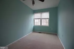 10148 Reprise Dr, Rockville, MD 20850 - Photo 28