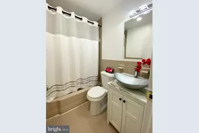 1900 Lyttonsville Road #114, Silver Spring, MD 20910 - Photo 18