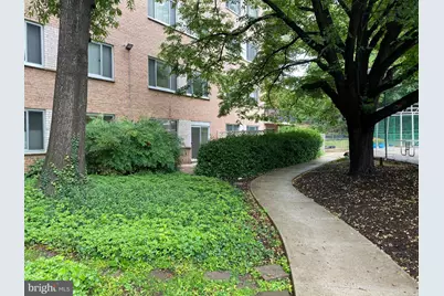 1900 Lyttonsville Road #114, Silver Spring, MD 20910 - Photo 8