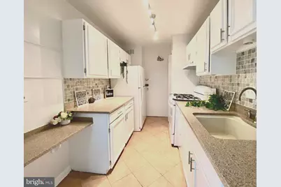 1900 Lyttonsville Road #114, Silver Spring, MD 20910 - Photo 16