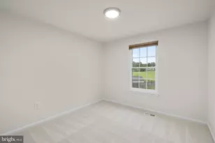 19819 Filbert Dr, Gaithersburg, MD 20879 - Photo 28