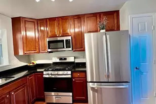 23930 Catawba Hill Dr, Clarksburg, MD 20871 - Photo 4