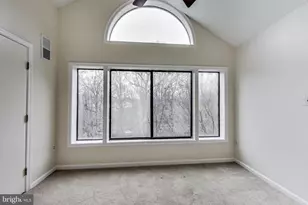 896 Windbrooke Dr, Gaithersburg, MD 20879 - Photo 16