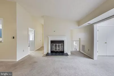 896 Windbrooke Drive #896, Gaithersburg, MD 20879 - Photo 10
