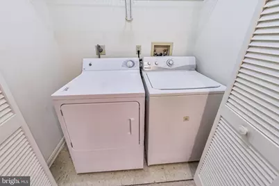 896 Windbrooke Drive #896, Gaithersburg, MD 20879 - Photo 24