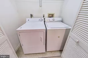 896 Windbrooke Dr, Gaithersburg, MD 20879 - Photo 24