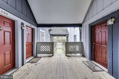 896 Windbrooke Drive #896, Gaithersburg, MD 20879 - Photo 4