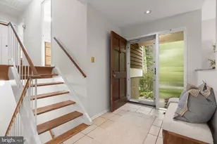 8108 Hamilton Spring Rd, Bethesda, MD 20817 - Photo 4