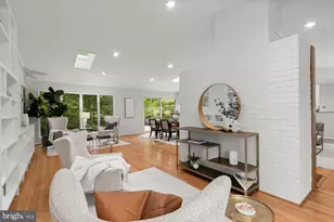 8108 Hamilton Spring Rd, Bethesda, MD 20817 - Photo 8
