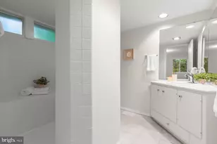 8108 Hamilton Spring Rd, Bethesda, MD 20817 - Photo 28