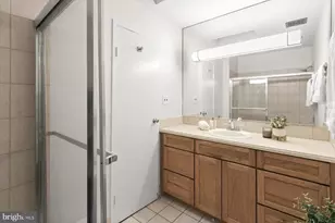 8108 Hamilton Spring Rd, Bethesda, MD 20817 - Photo 40