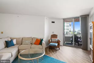 7111 Woodmont Ave, Bethesda, MD 20815 - Photo 14