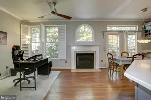 11906 Castlegate Ct, Rockville, MD 20852 - Photo 16