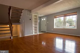 7821 White Cliff Terrace, Rockville, MD 20855 - Photo 2