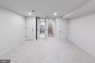 6410 Winnepeg Rd, Bethesda, MD 20817 - Photo 36