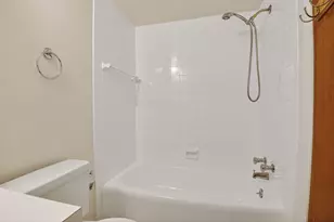 7505 Democracy Blvd, Bethesda, MD 20817 - Photo 10