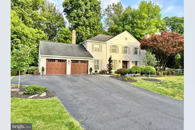 8101 Buckspark Lane E, Potomac, MD 20854 - Photo 2