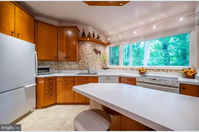 8313 Still Spring Court, Bethesda, MD 20817 - Photo 12