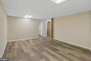 901 Kenbrook Dr, Silver Spring, MD 20902 - Photo 24