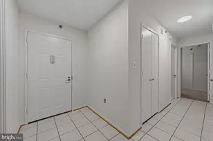 3330 N Leisure World Blvd, Silver Spring, MD 20906 - Photo 4