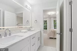 16502 Harbour Town Dr, Ashton, MD 20861 - Photo 38