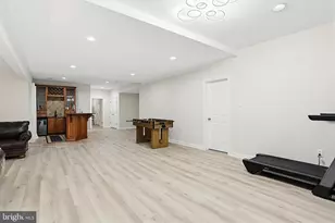 16502 Harbour Town Dr, Ashton, MD 20861 - Photo 50