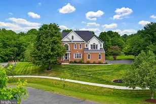 16502 Harbour Town Dr, Ashton, MD 20861 - Photo 2