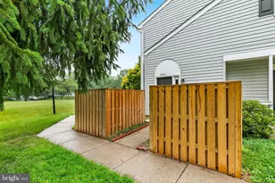 18146 Rolling Meadow Way, Olney, MD 20832 - Photo 2